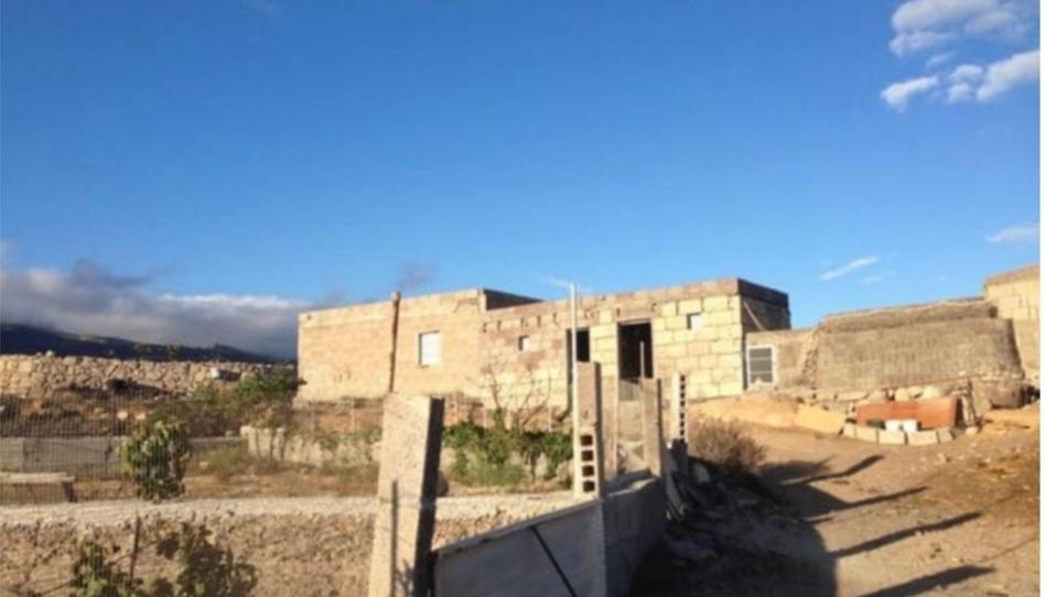Country house for sale in Calle las Cañadas, 22a, Granadilla de Abona ciudad, Santa Cruz de Tenerife - image 1 Photo 1 of Country house for sale in Calle las Cañadas, 22a, Granadilla de Abona ciudad, Santa Cruz de Tenerife