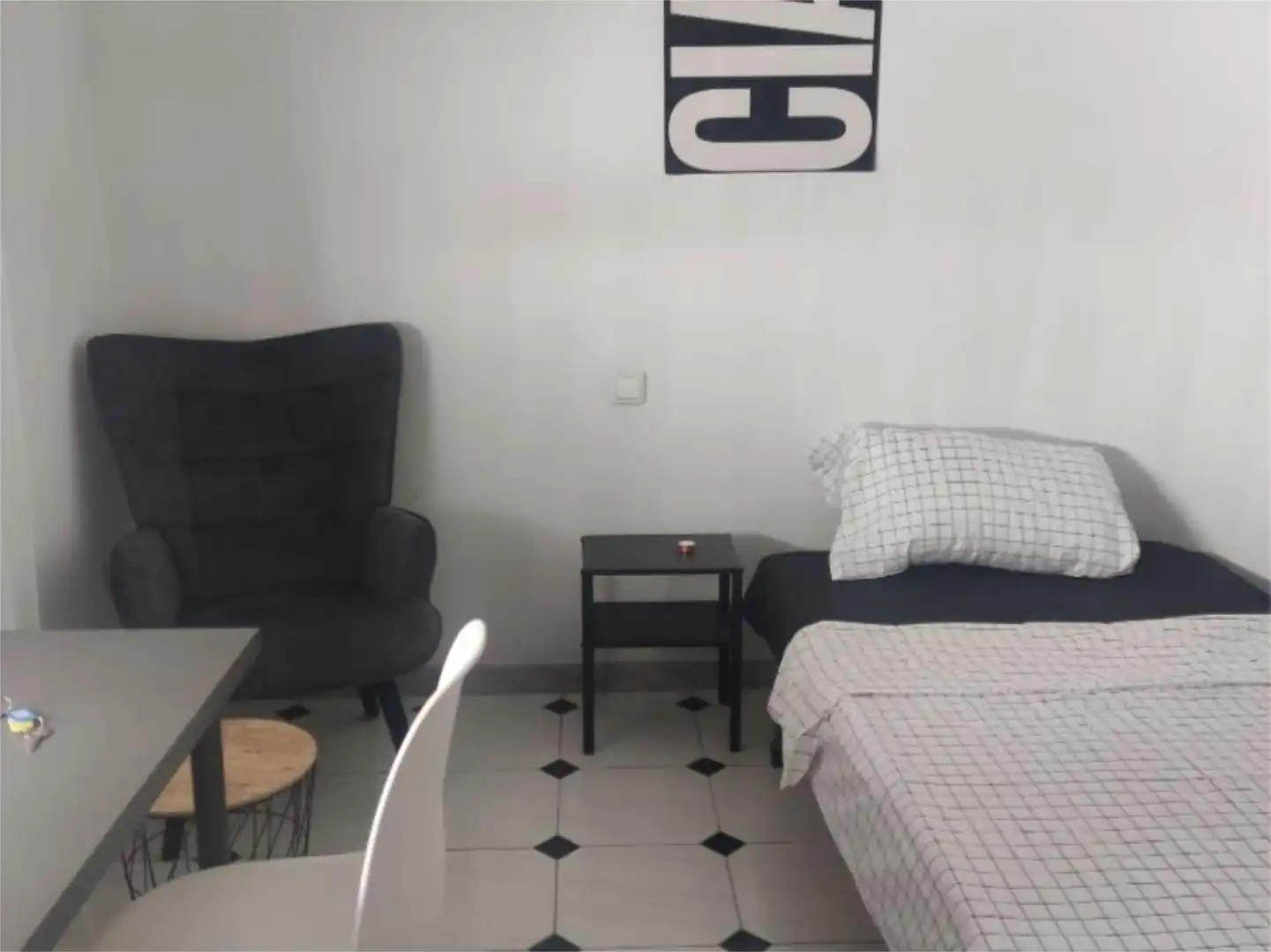 Habitació a Calle Canónigo Sánchez Bustamante, 25, Coria Habitació a Calle Canónigo Sánchez Bustamante, 25, Coria