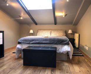 Bedroom of Flat for sale in  Madrid Capital  with Air Conditioner