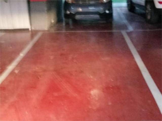 Garaje en Alquiler en Avenida del Editor Ángel Caffarena, 23 en El Cónsul - Ciudad Universitaria - El Romeral