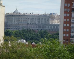 Exterior view of Attic for sale in  Madrid Capital  with Air Conditioner, Heating and Parquet flooring