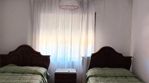 Foto 3 de Casa adosada en venda a Calle el Colegio Viejo, 16, Cistierna, León