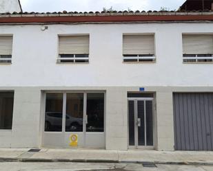 Vista exterior de Casa adosada en venda en Cistierna amb Terrassa