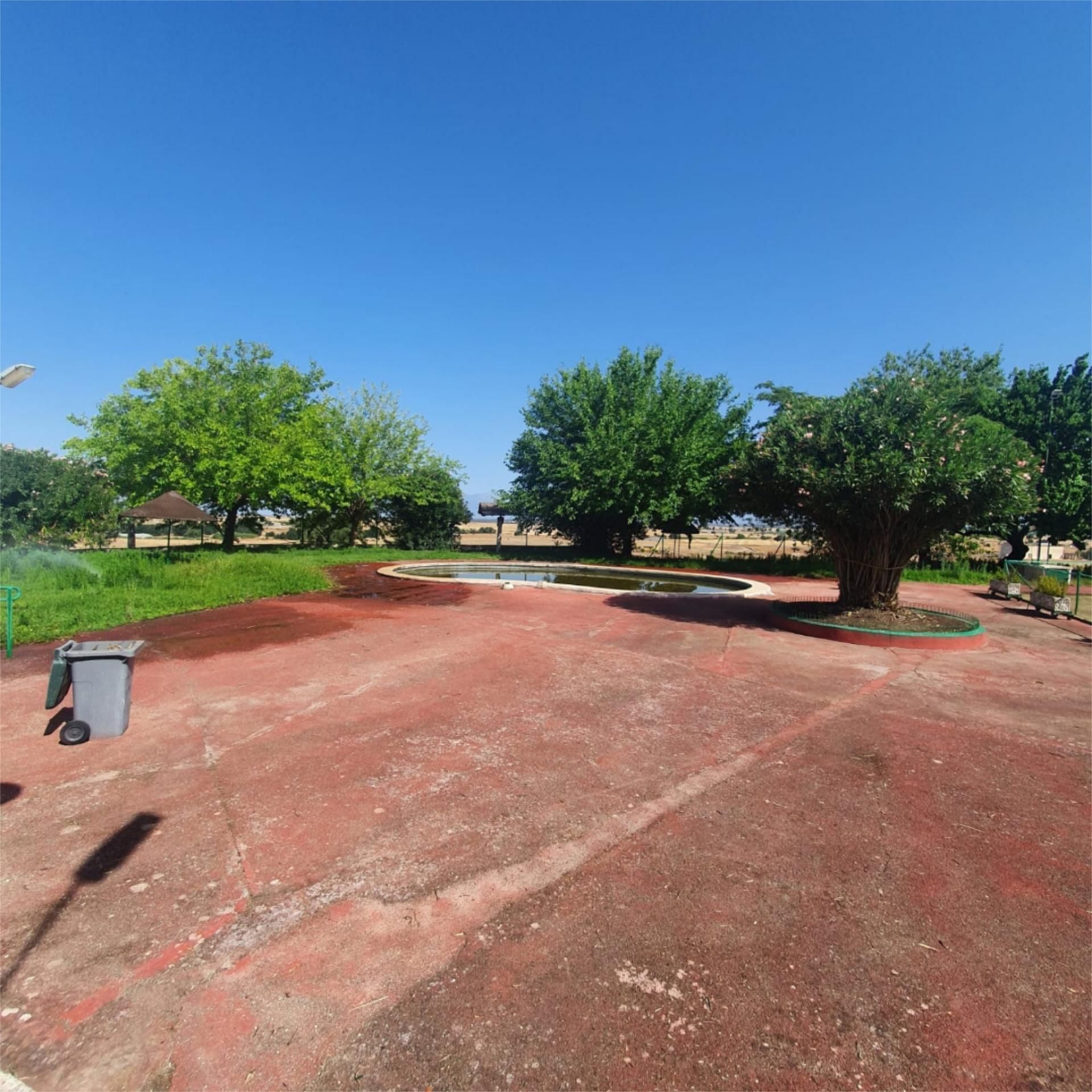 Country house for sale in Oropesa