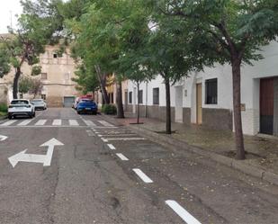 Vista exterior de Casa o xalet en venda en  Zaragoza Capital amb Balcó