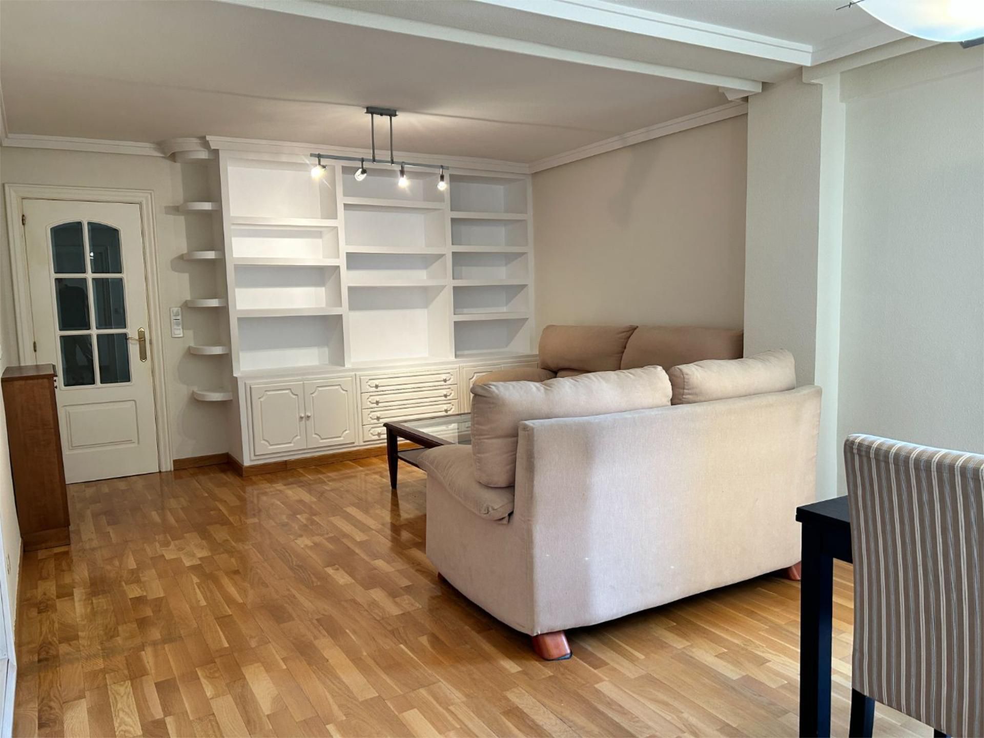 Sala d'estar de Pis en venda en Salamanca Capital amb Terrassa i Balcó