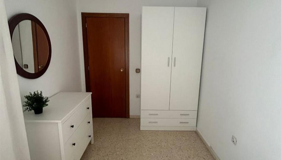 Photo 1 of Flat to share in Calle Alcalde Isacio Contreras, 10, La Calzada - La Florida, Sevilla