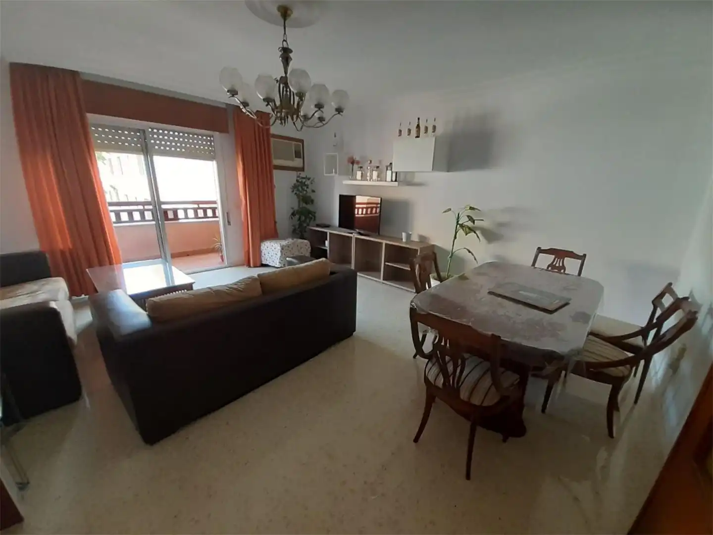 Habitación en Calle Alcalde Isacio Contreras, 10, La Calzada - La Florida Habitación en Calle Alcalde Isacio Contreras, 10, La Calzada - La Florida