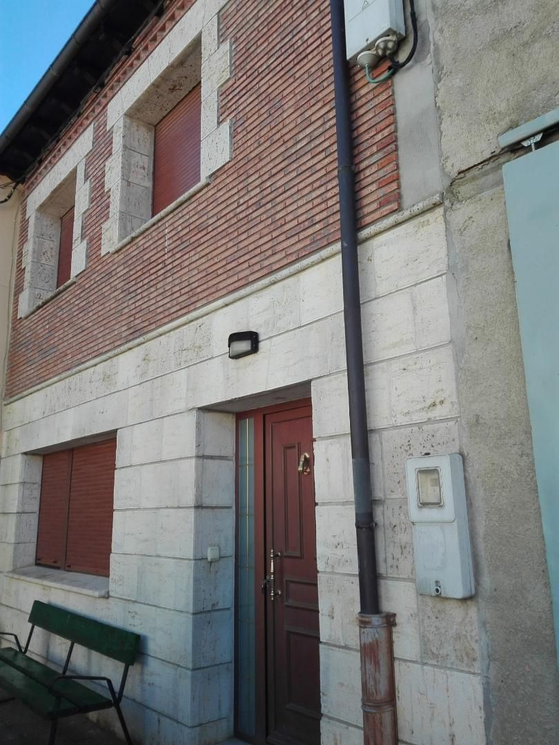 Exterior view of House or chalet for sale in Villasarracino  with Furnished, Oven and Washing machine