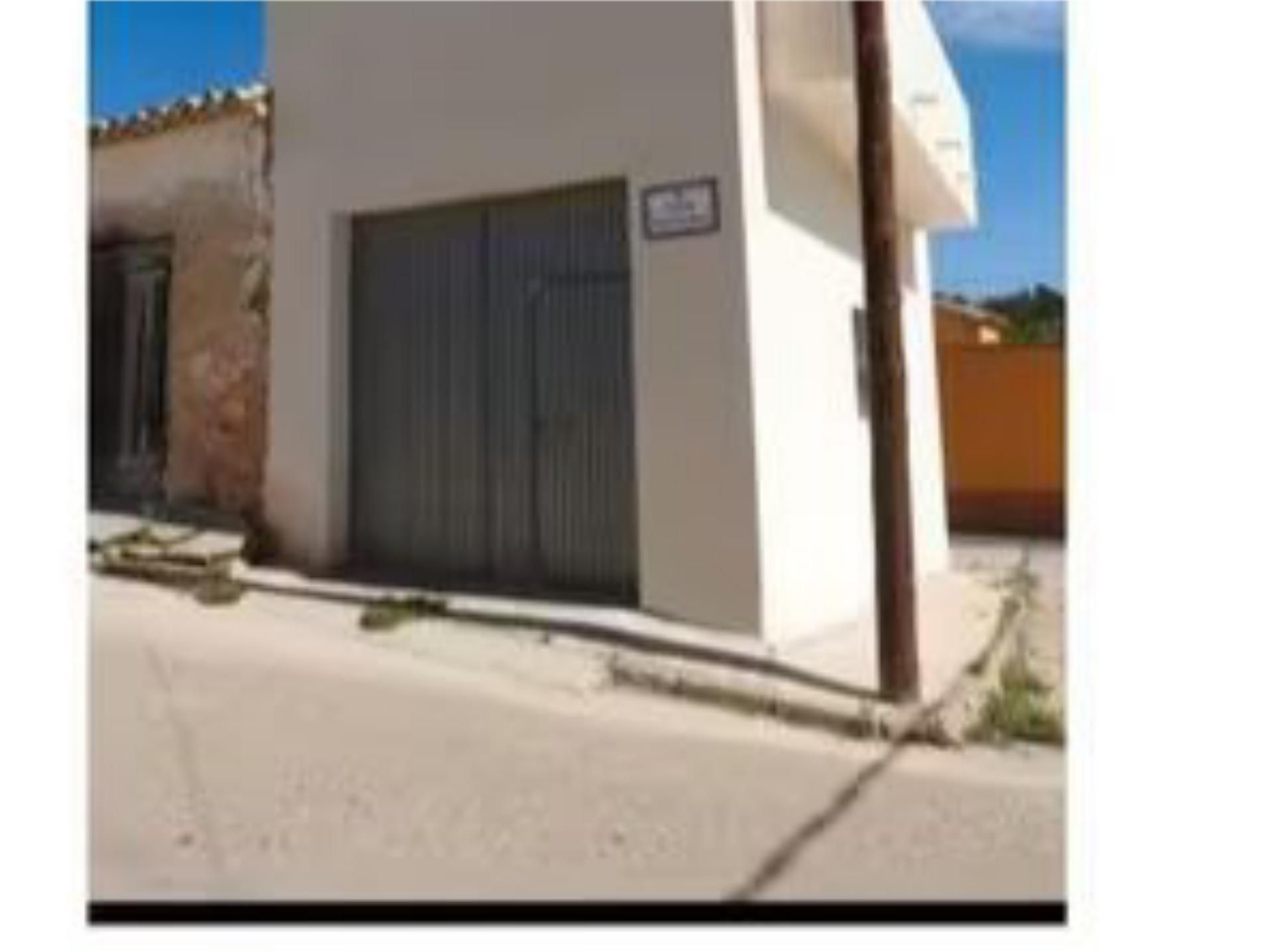 Vista exterior de Garatge en venda en Venta del Moro