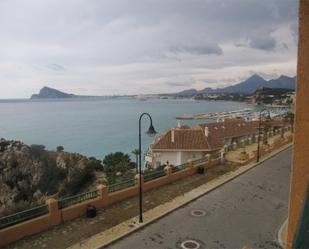 Vista exterior de Apartament en venda en Altea amb Aire condicionat, Terrassa i Balcó