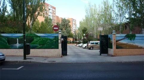 Photo 2 of Garage to rent in Calle de Maqueda, 35, Aluche, Madrid