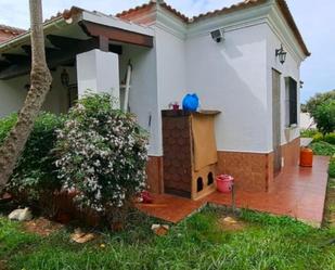 Vista exterior de Casa o xalet en venda en Chiclana de la Frontera