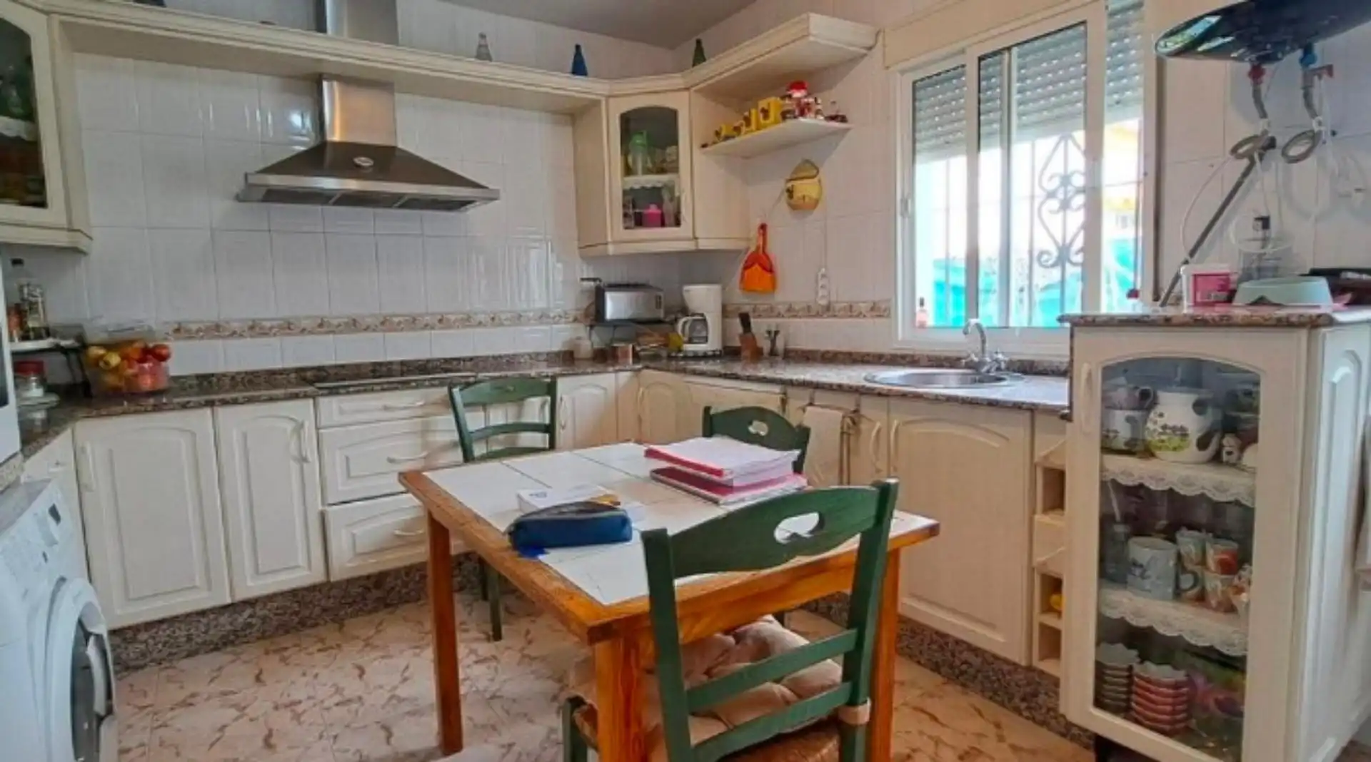 Kitchen of Houses for sale in Chiclana de la Frontera