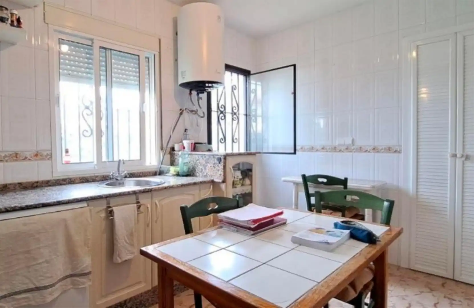 Kitchen of Houses for sale in Chiclana de la Frontera