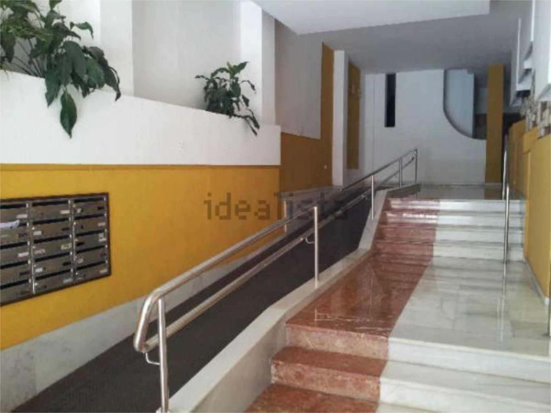 Flat to rent in  Sevilla Capital  with Air Conditioner, Terrace and Balcony
