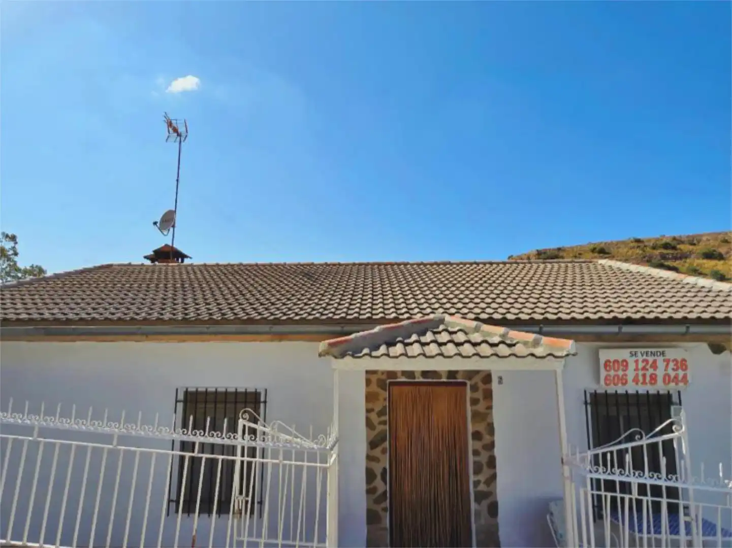 Casa o chalet en venta en Camino Subida del Pozo, 5, Ossa de Montiel Vista exterior de Casa o chalet en venta en Ossa de Montiel con Terraza y Balcón