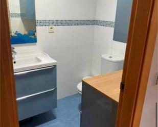 Bathroom of Flat to share in  Almería Capital  with Swimming Pool