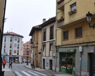 Vista exterior de Casa adosada en venda en Oviedo 