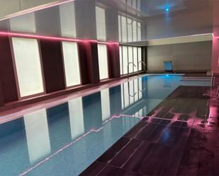 Swimming pool of Flat for sale in  Madrid Capital  with Air Conditioner and Swimming Pool