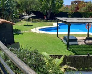 Jardí de Apartament en venda en Casares amb Aire condicionat, Terrassa i Piscina