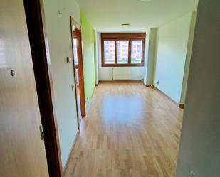 Flat to rent in Calle del Naranjo de Bulnes, 45, Nuevo Gijón