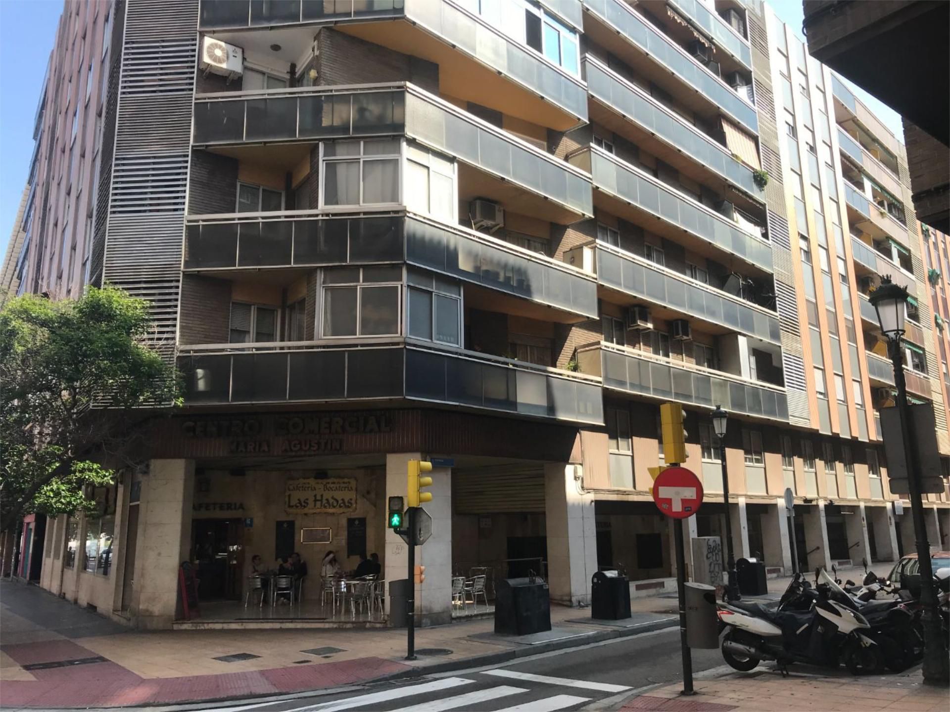 Vista exterior de Pis en venda en  Zaragoza Capital amb Aire condicionat, Calefacció i Moblat