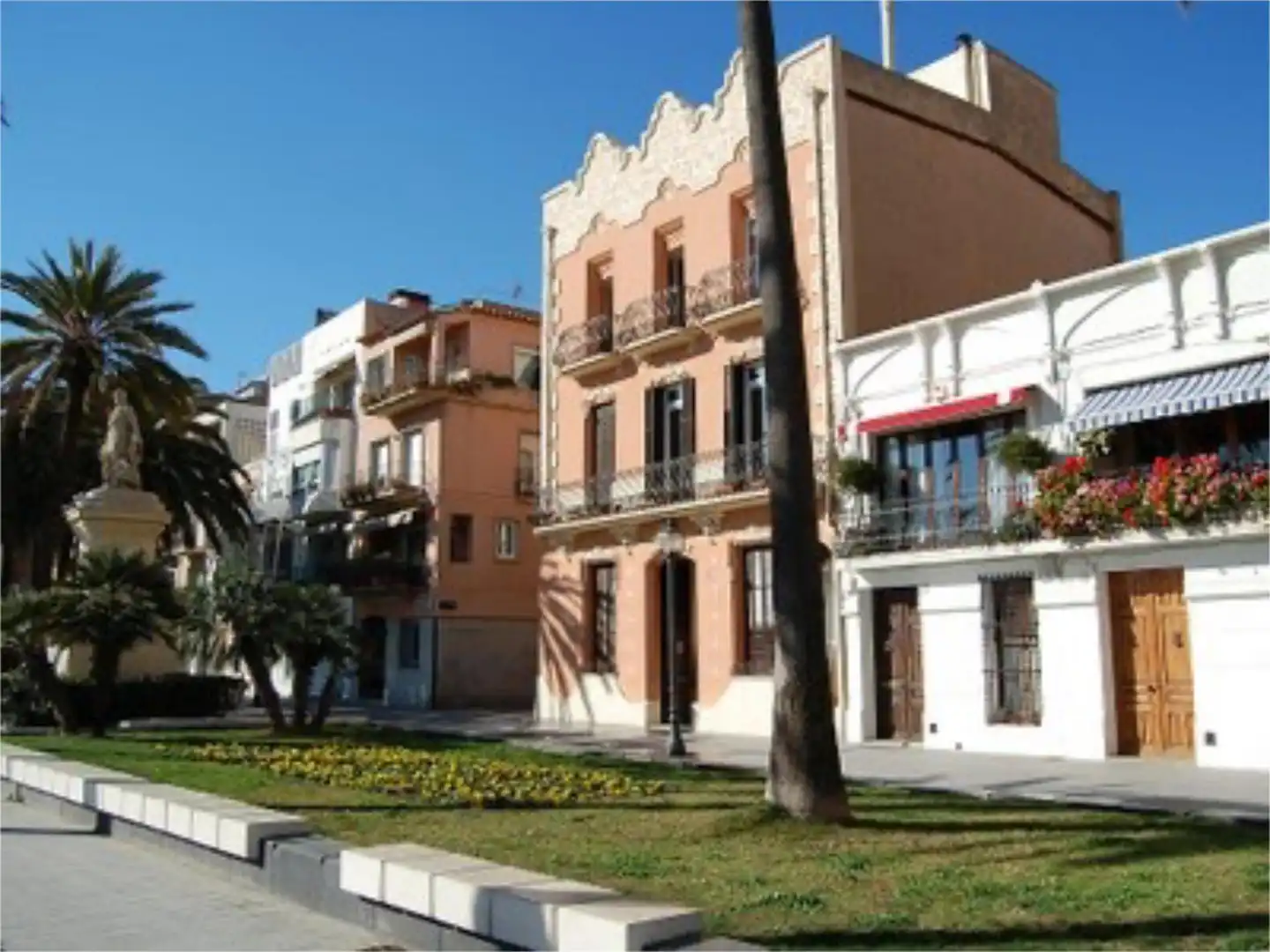 Grundstücke zum Verkauf in Plaça de Pep Ventura, 20, Progrés - Pep Ventura Außenansicht von Grundstücke zum Verkauf in Badalona mit Klimaanlage, Heizung und Parkett