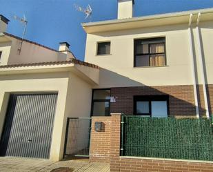 Exterior view of Single-family semi-detached for sale in Santibáñez de Béjar  with Heating