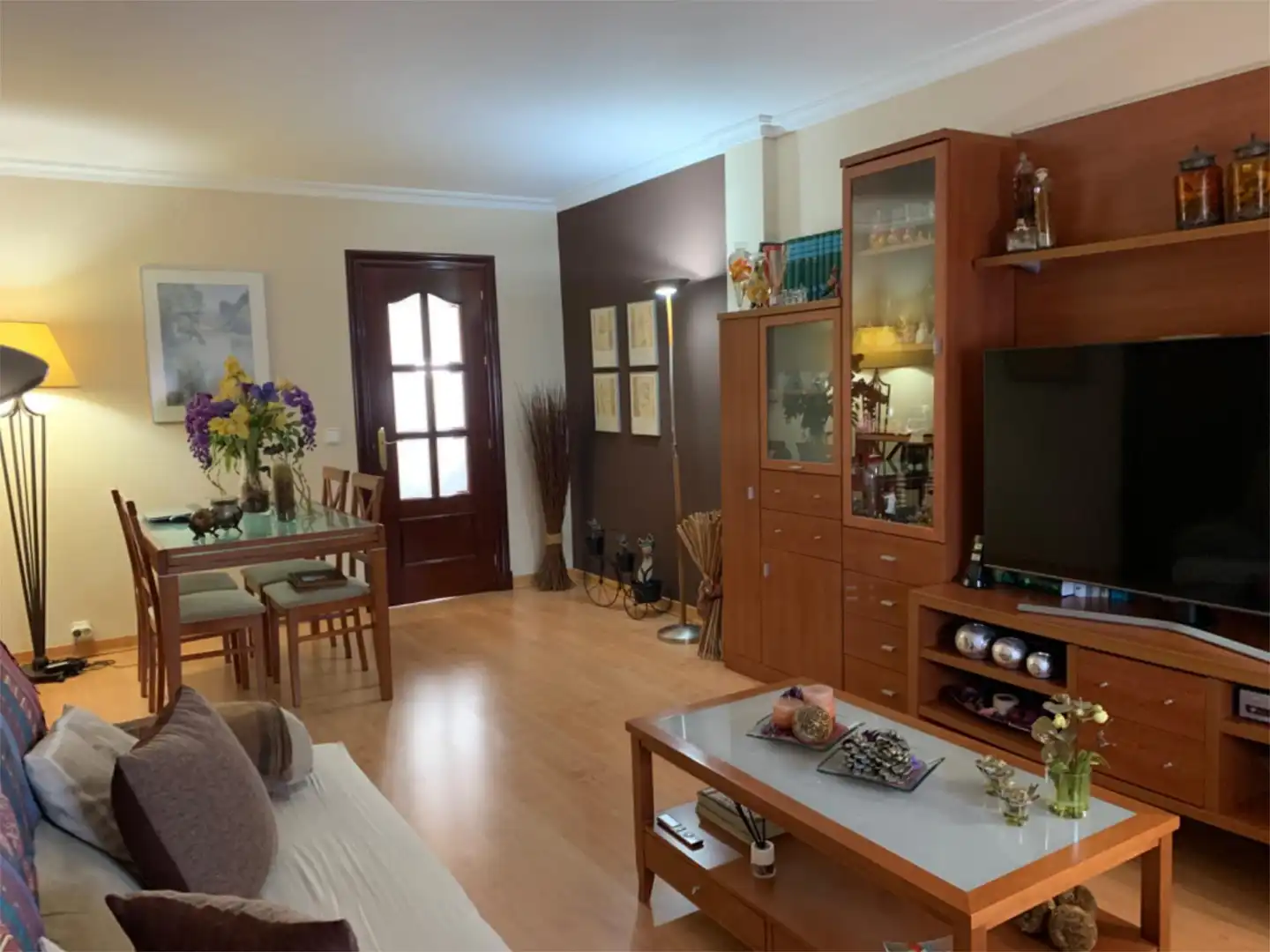 Sala d'estar de Pis en venda en El Puerto de Santa María amb Aire condicionat, Parquet i Moblat