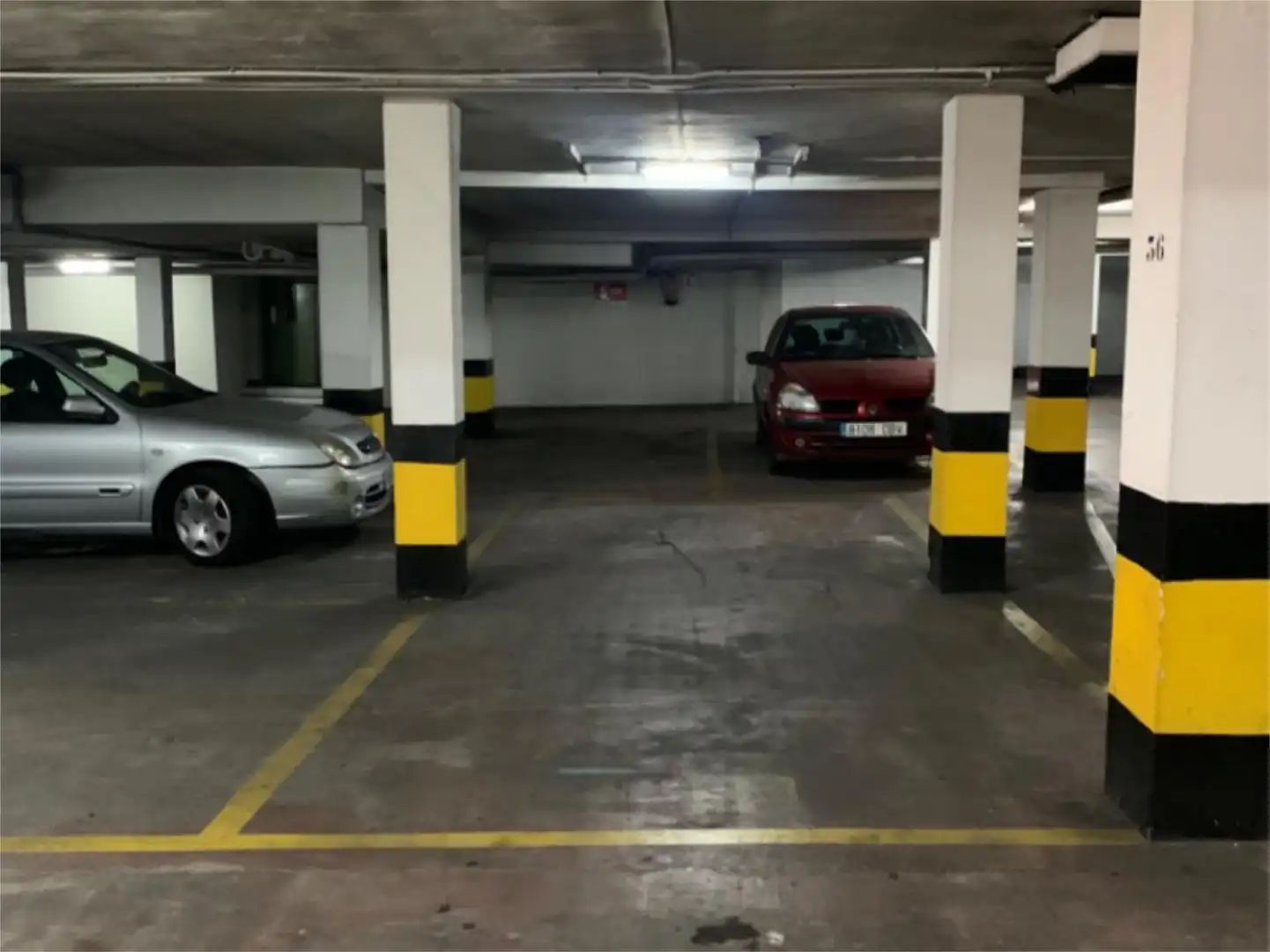 Aparcament de Pis en venda en El Puerto de Santa María amb Aire condicionat, Parquet i Moblat