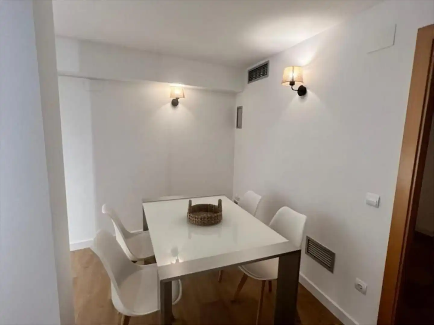 Esszimmer von Maisonette zur Miete in Alella mit Klimaanlage, Heizung und Parkett