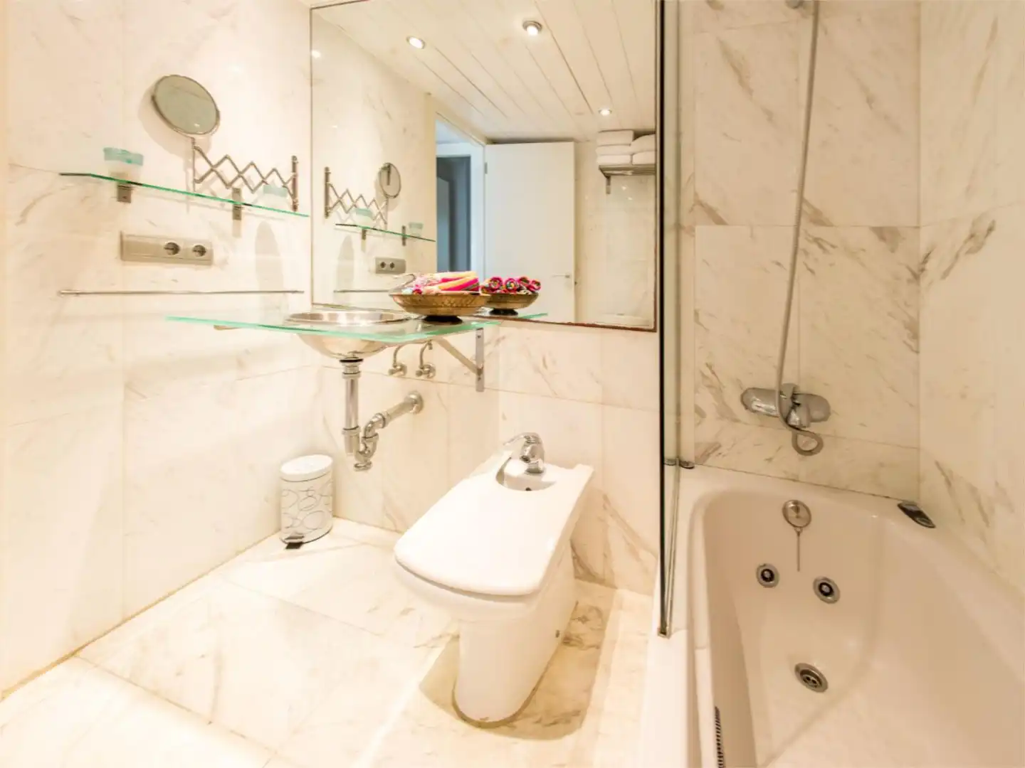 Flat for rent in Carrer Poblat Butà, 50, Port d'Alcúdia - Platja d'Alcúdia Bathroom of Flat for rent in Alcúdia with Air Conditioner, Heating and Furnished
