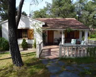 Jardí de Casa o xalet en venda en Marugán amb Terrassa i Piscina