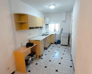 Kitchen of Single-family semi-detached for sale in San Martín de Valdeiglesias