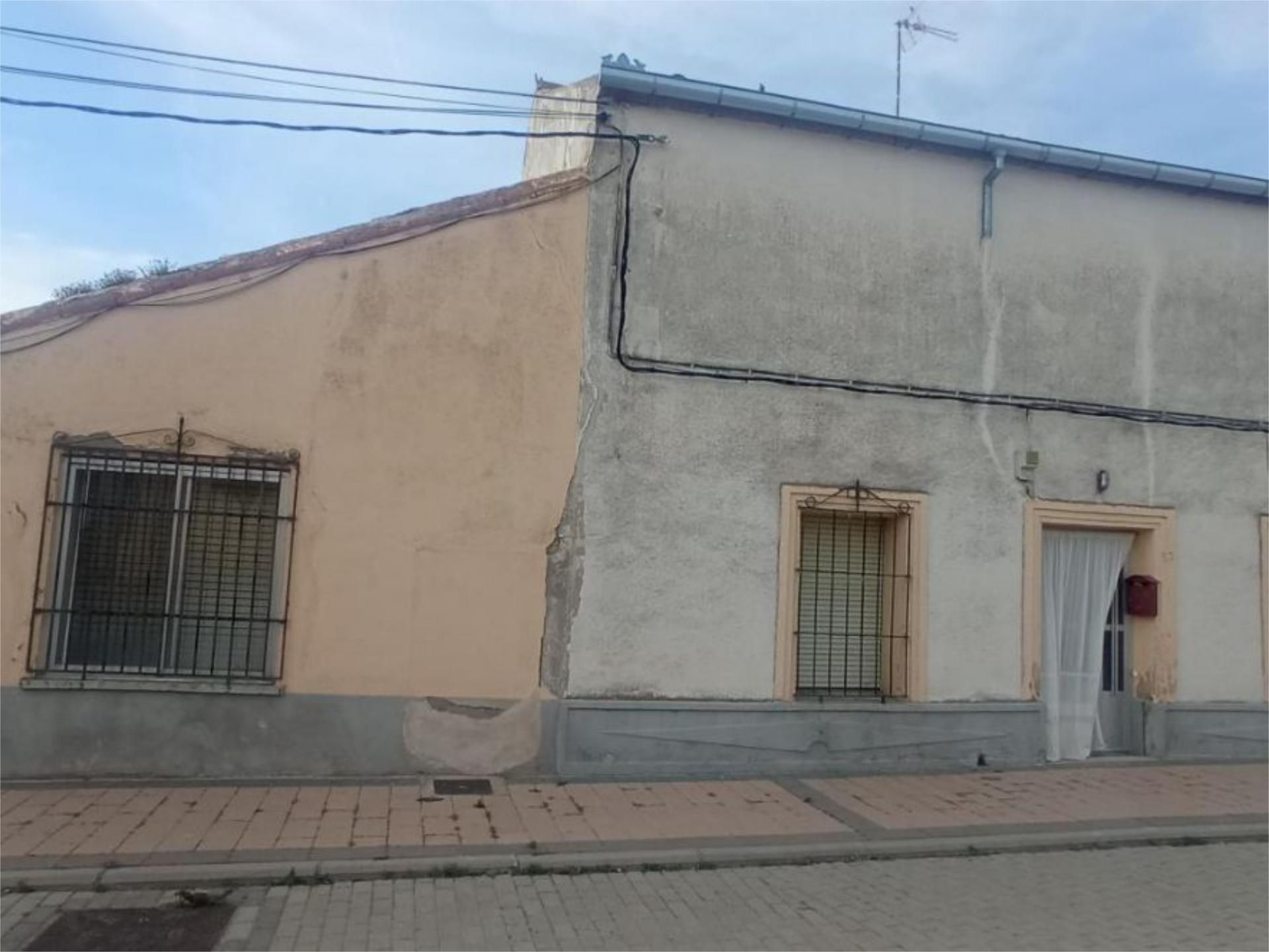 Exterior view of Single-family semi-detached for sale in Abades  with Private garden