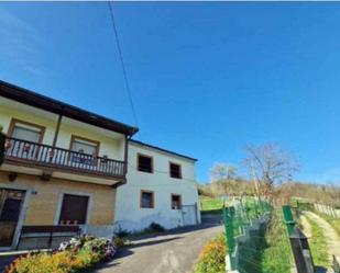 Vista exterior de Finca rústica en venda en Mieres (Asturias) amb Piscina