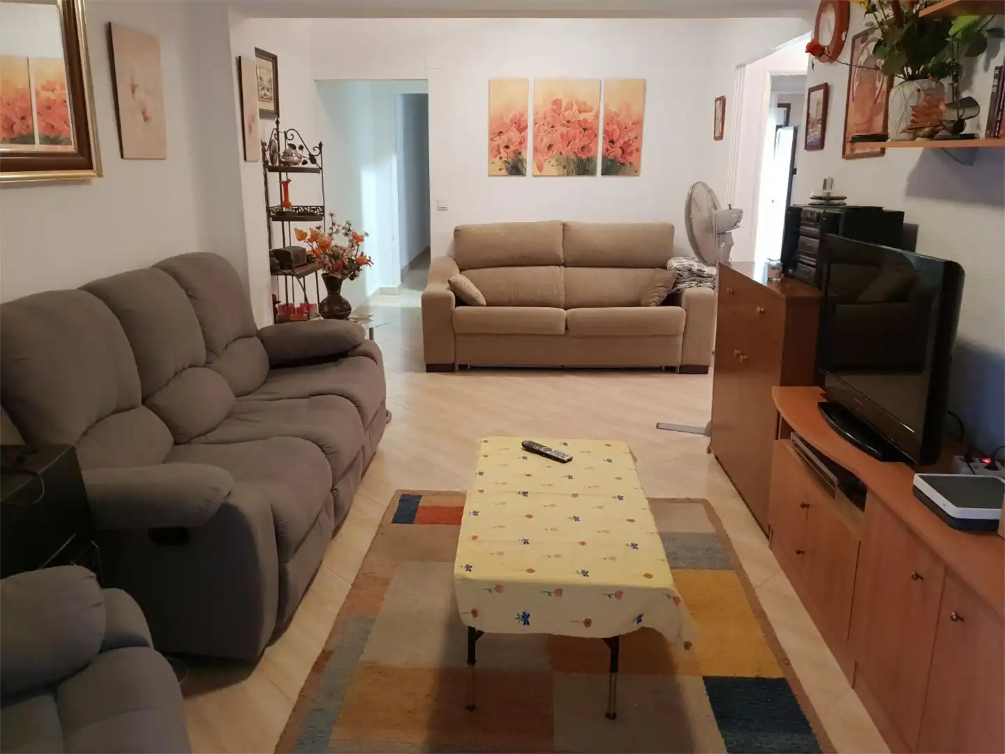 Flat for rent in Carrer de Gabriel Miro, 12, Campello Playa Living room of Flat for rent in El Campello with Air Conditioner and Balcony
