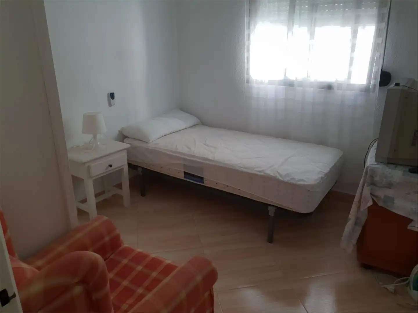 Flat for rent in Carrer de Gabriel Miro, 12, Campello Playa Bedroom of Flat for rent in El Campello with Air Conditioner and Balcony