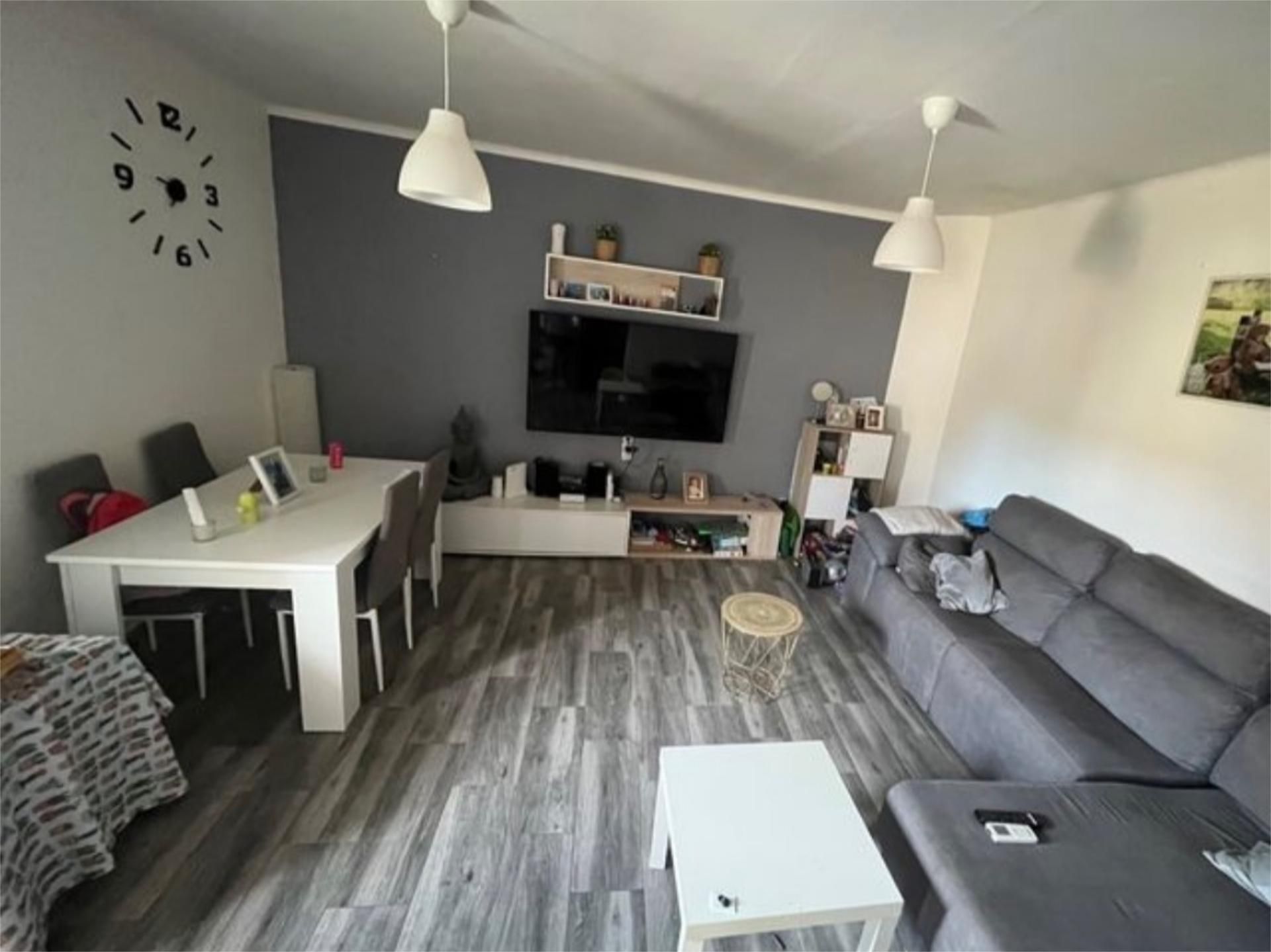 Living room of Flat for sale in Caspe  with Air Conditioner, Private garden and Storage room