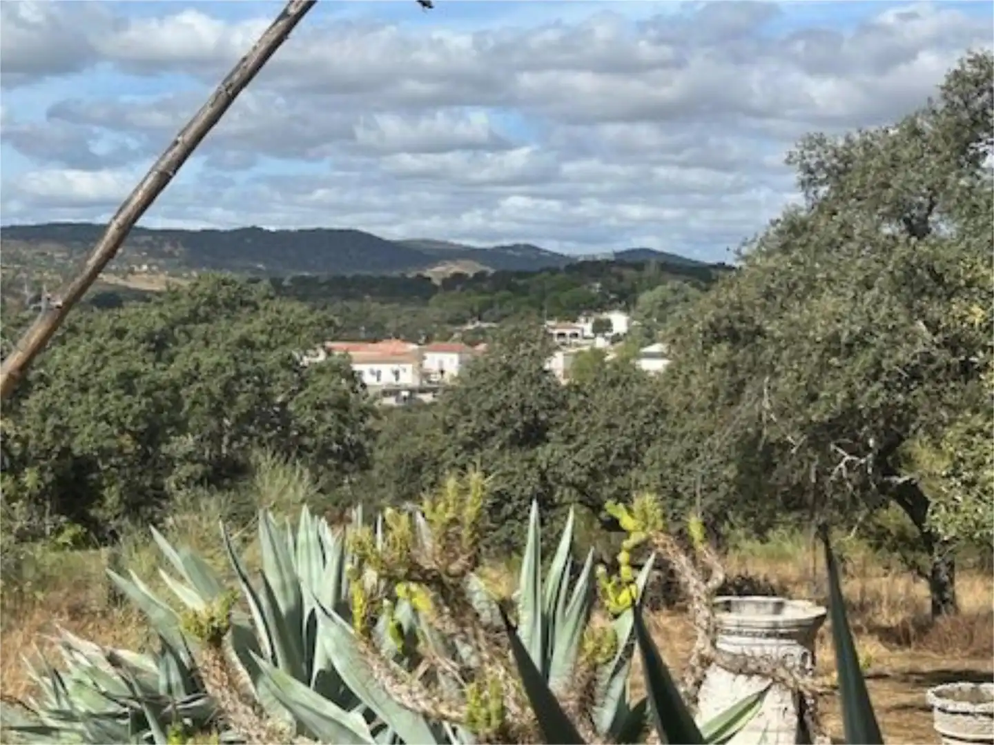 Finca rústica en venta en Calle Venta de Abajo, 3, El Castillo de las Guardas Vista exterior de Finca rústica en venta en El Castillo de las Guardas con Aire acondicionado, Calefacción y Jardín privado