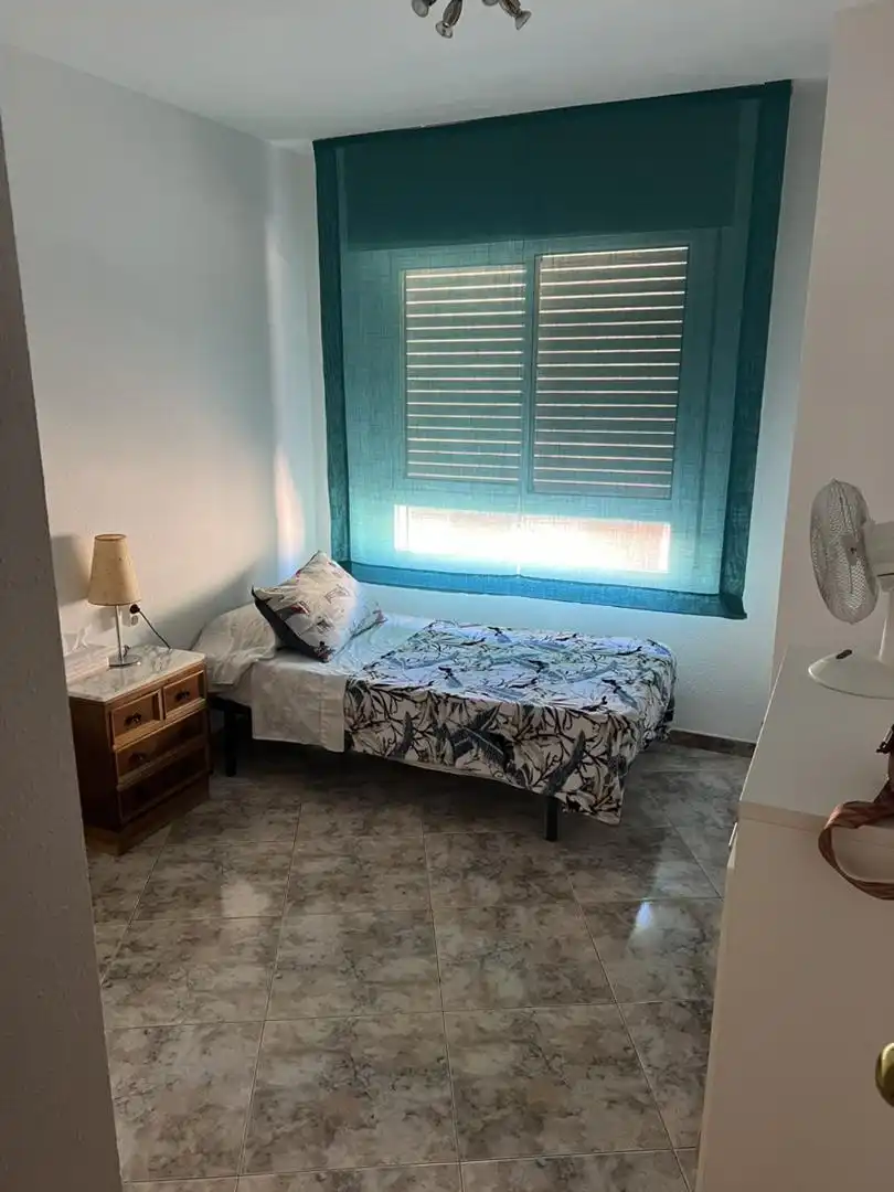 Flat for rent in Avinguda de l'Alcora, 26, Estación - Universidad Bedroom of Flat for rent in Castellón de la Plana / Castelló de la Plana with Air Conditioner, Heating and Furnished
