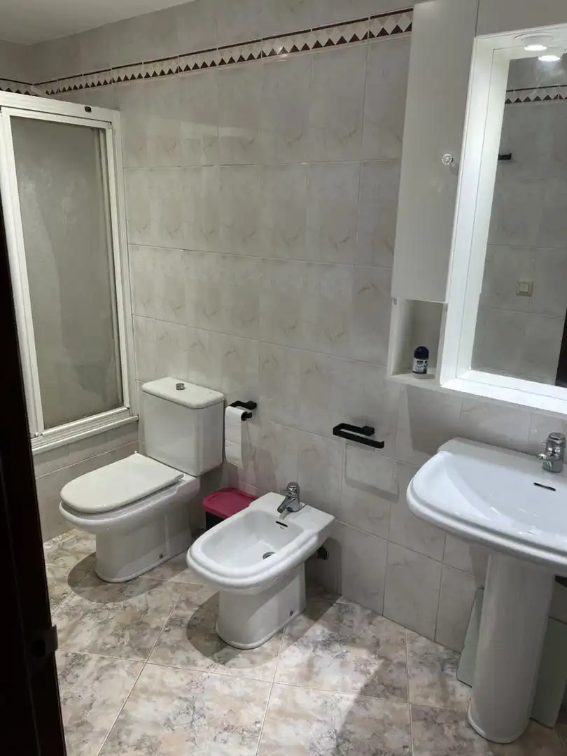 Flat for rent in Avinguda de l'Alcora, 26, Estación - Universidad Bathroom of Flat for rent in Castellón de la Plana / Castelló de la Plana with Air Conditioner, Heating and Furnished