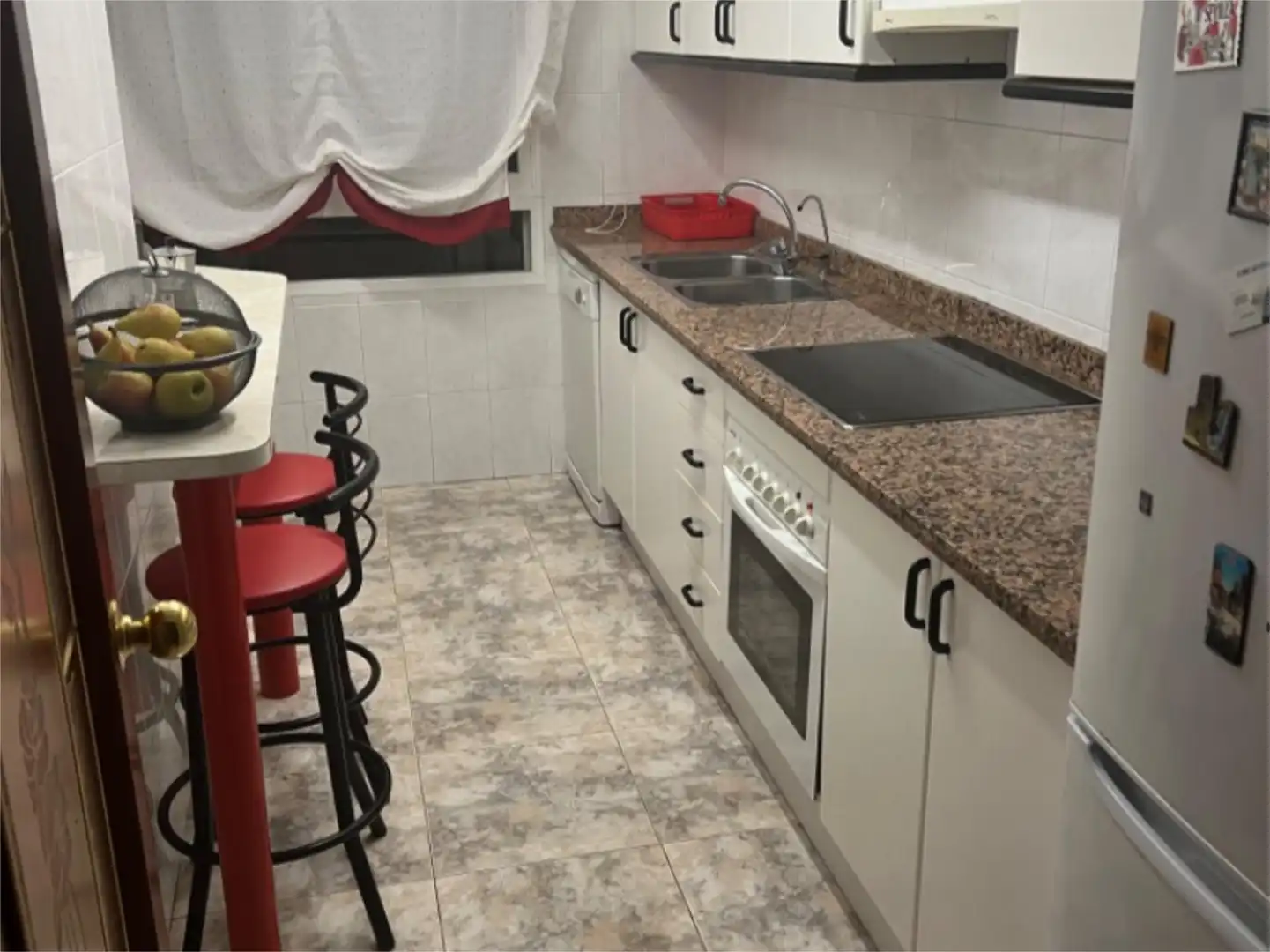 Flat for rent in Avinguda de l'Alcora, 26, Estación - Universidad Kitchen of Flat for rent in Castellón de la Plana / Castelló de la Plana with Air Conditioner, Heating and Furnished