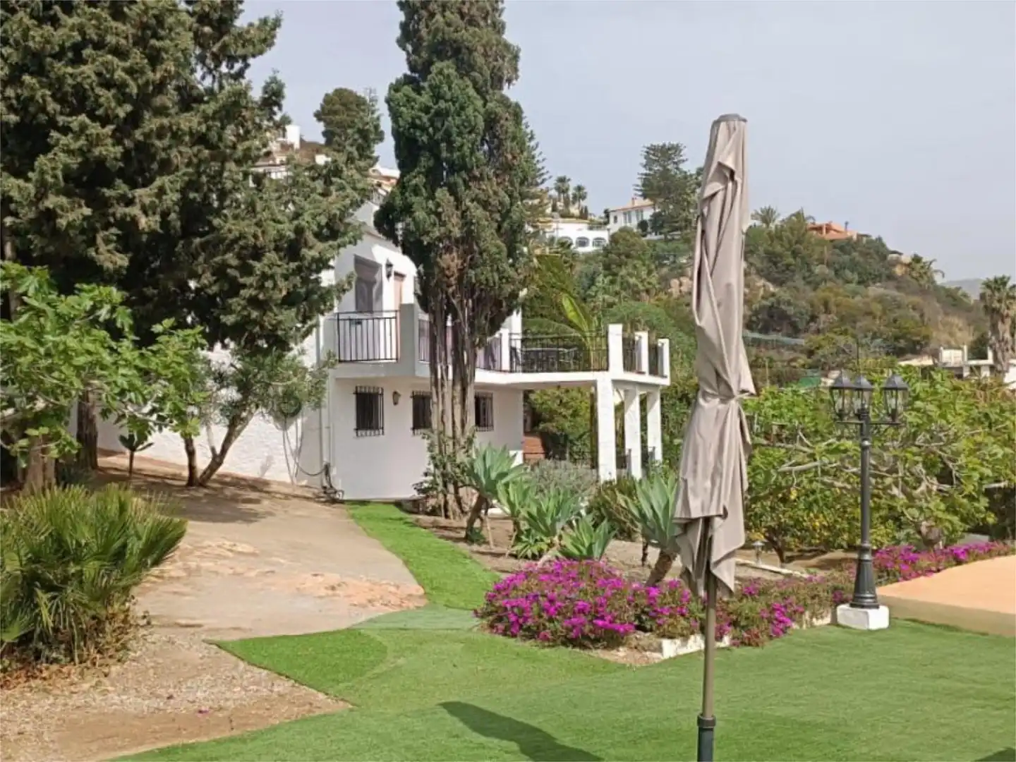Casa o xalet en venda a Calle Algarrobina, 1019, Monte los Almendros - El Pargo - Costa Aguilera Jardí de Casa o xalet en venda en Salobreña amb Aire condicionat, Calefacció i Jardí privat