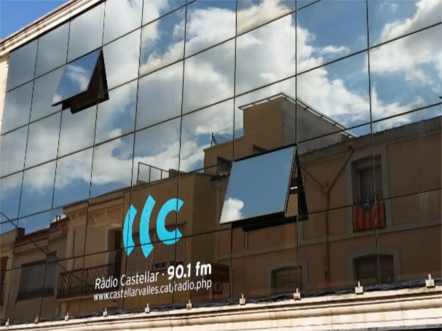 Oficina de lloguer a Carrer Major, 80, Poble - Casc Antic Vista exterior de Oficina de lloguer en Castellar del Vallès