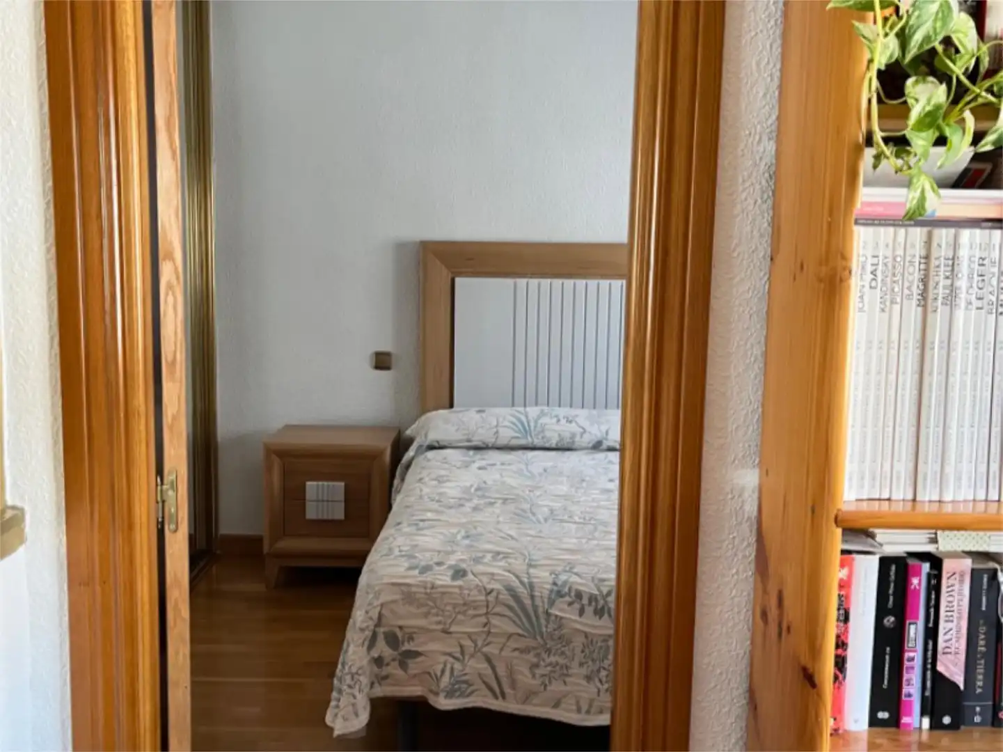 Pis en venda a Calle de la Verbena, 10, Vadillos Dormitori de Pis en venda en Valladolid amb Calefacció, Parquet i Terrassa