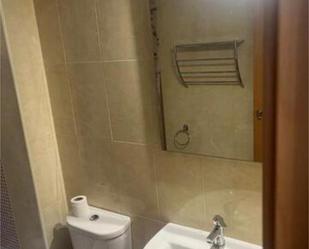 Bathroom of Flat for sale in Guaro  with Heating, Private garden and Storage room