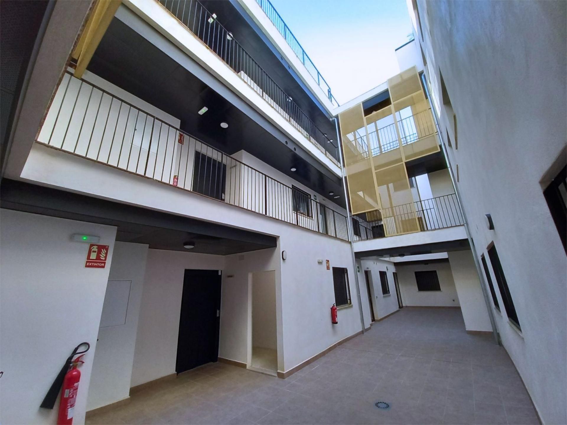 Vista exterior de Estudi en venda en Badajoz Capital amb Aire condicionat, Calefacció i Parquet