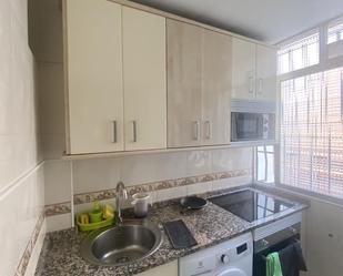 Kitchen of Flat to share in Parla